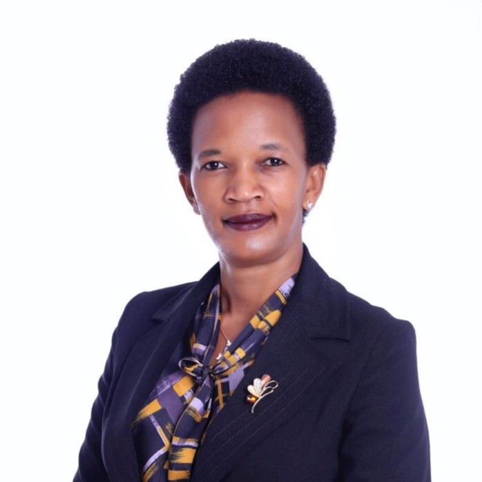 Davinia Esther Anyakun min Labour